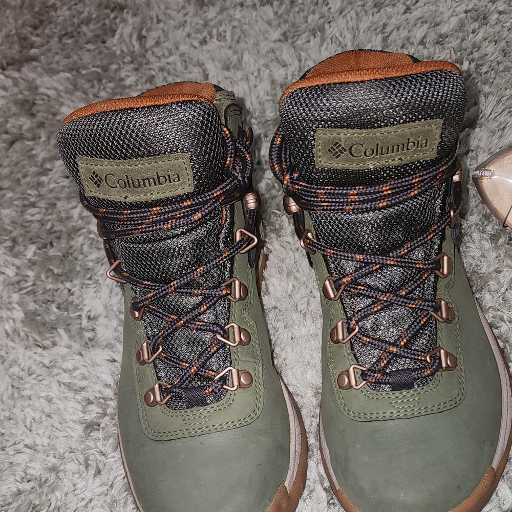 Columbia Green Hiking Boots